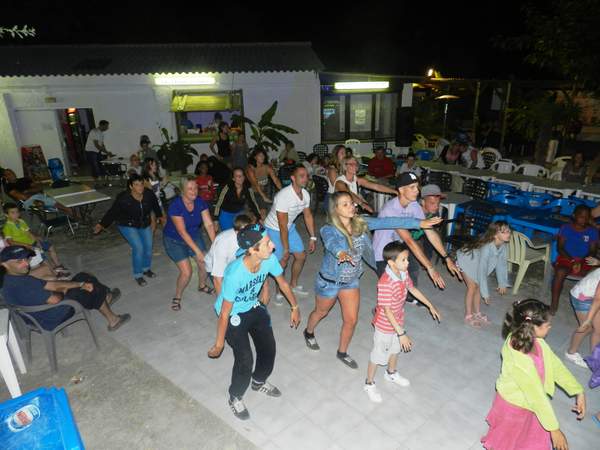 Beginning of a dinner dance with a choreographed dance
