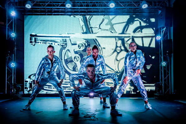 Passez une tr�s belle soir�e.