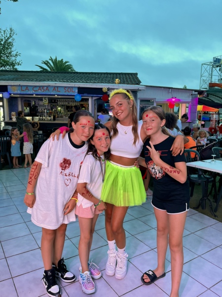 on se pr�pare pour la soir�e.