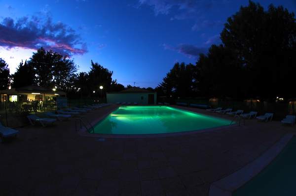 La piscine �clair� du camping al sol
