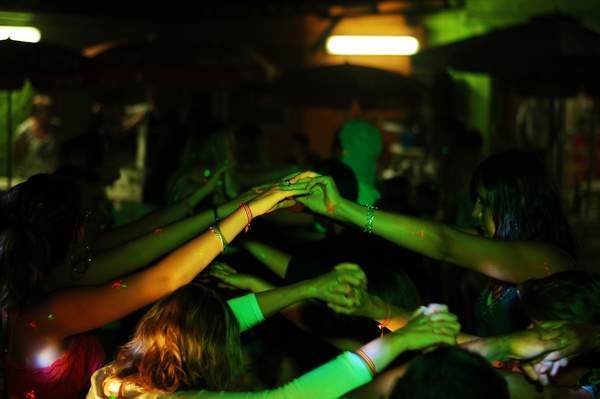 Les campeurs font la f�te au camping al sol